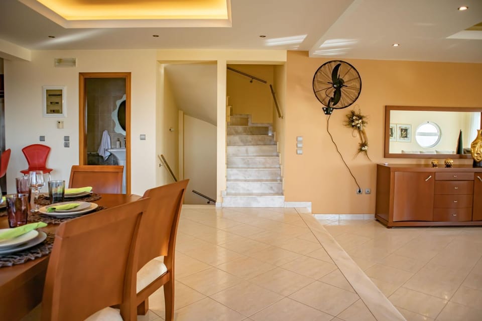 Mary's Luxury Residence Apartment in Decentralized Administration of the Aegean