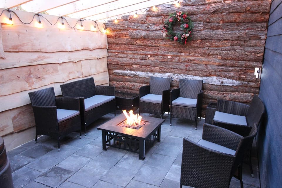 Balcony/Terrace, Living room