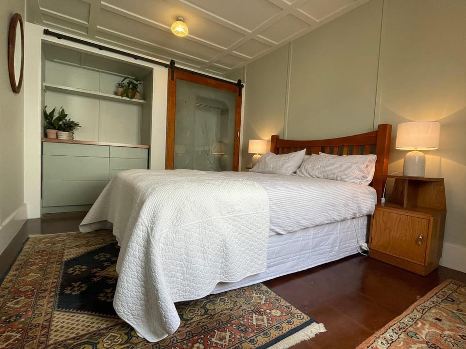 Bedroom, wardrobe