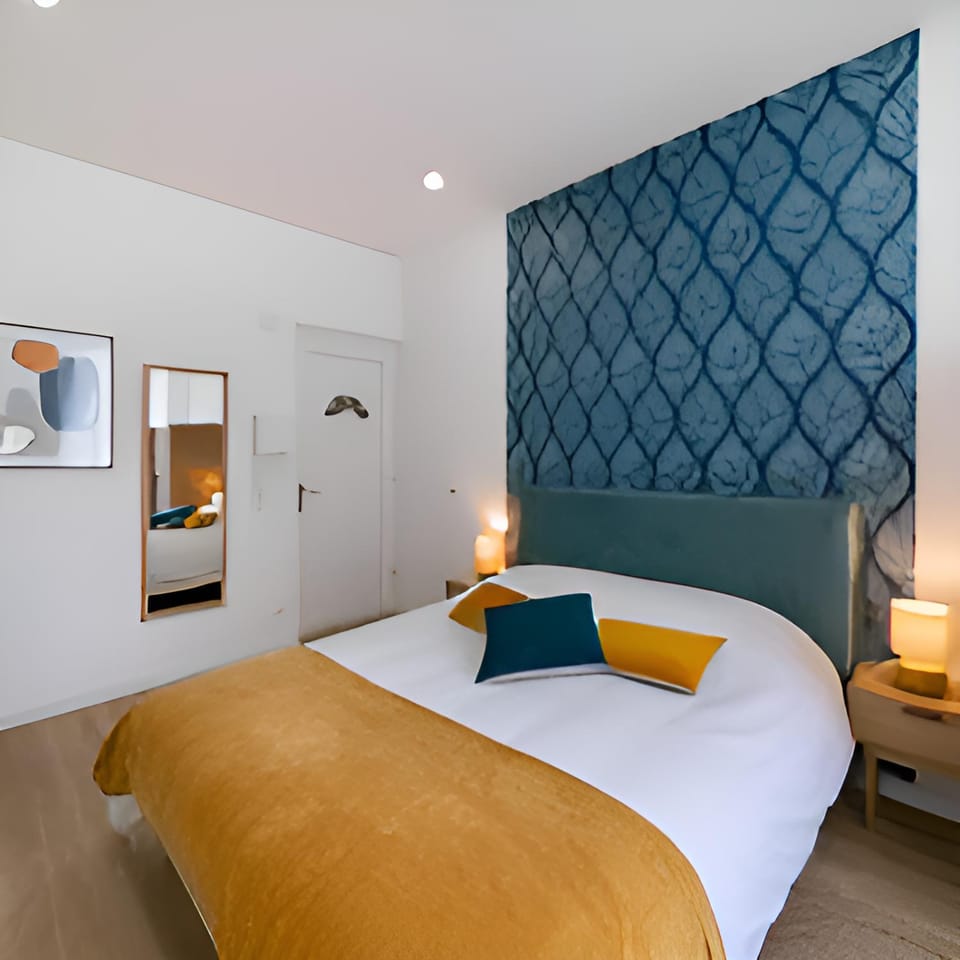 Bed, Photo of the whole room, Bedroom