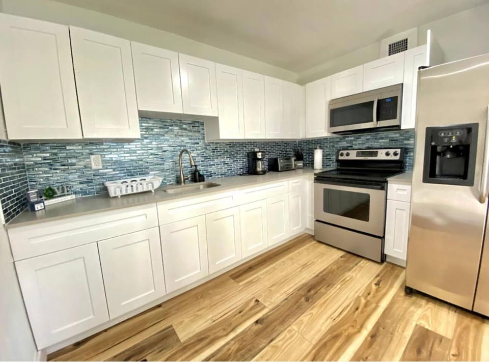 Lively Home near Downtown, stadium, Wynwood House in Miami