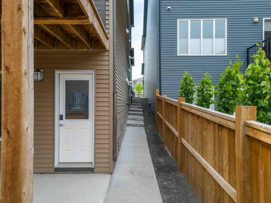 Modern Basement Gem: 2 BR Retreat Apartment in Calgary