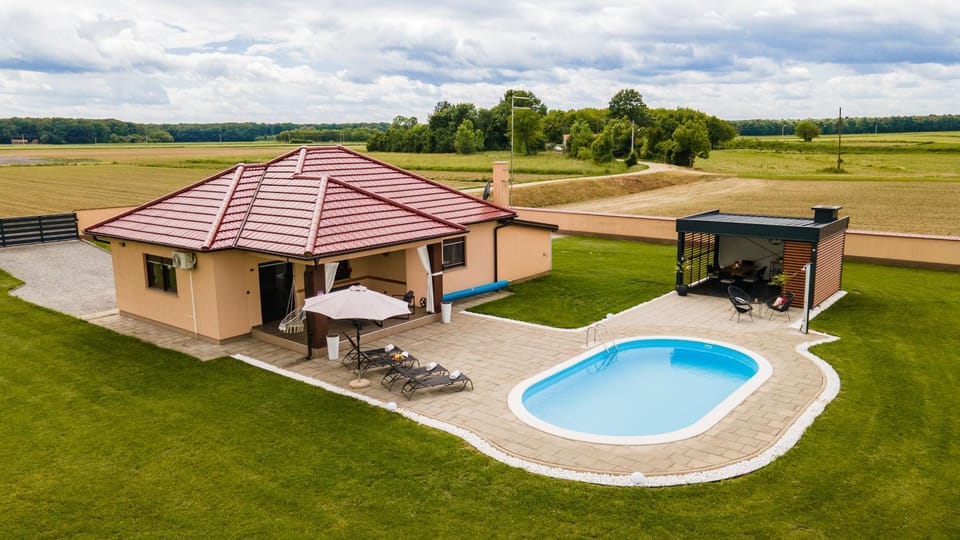 Patio, Garden view, Pool view
