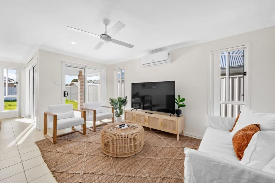 Sea La Vie One - Salt Air & Sunsets House in New South Wales
