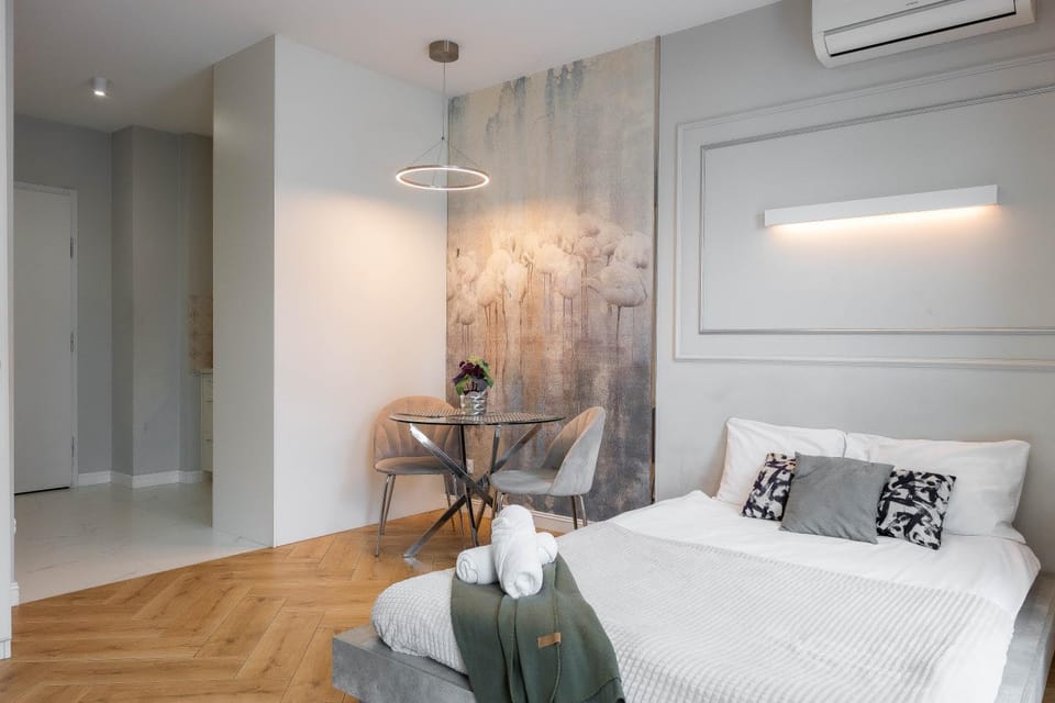 Targowa Bright Studio by Sofija Apartment in Warsaw