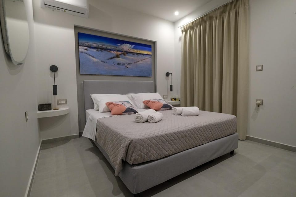 Bed, Night, Bedroom, air conditioner