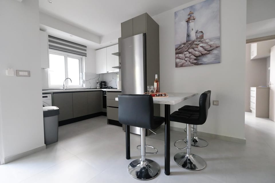 Day, Dining area, kitchen