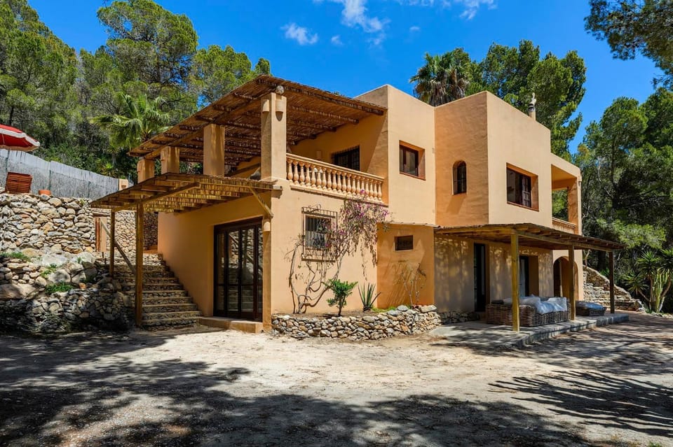 Can Tinalles - Villa de Montaña gran piscina House in Ibiza