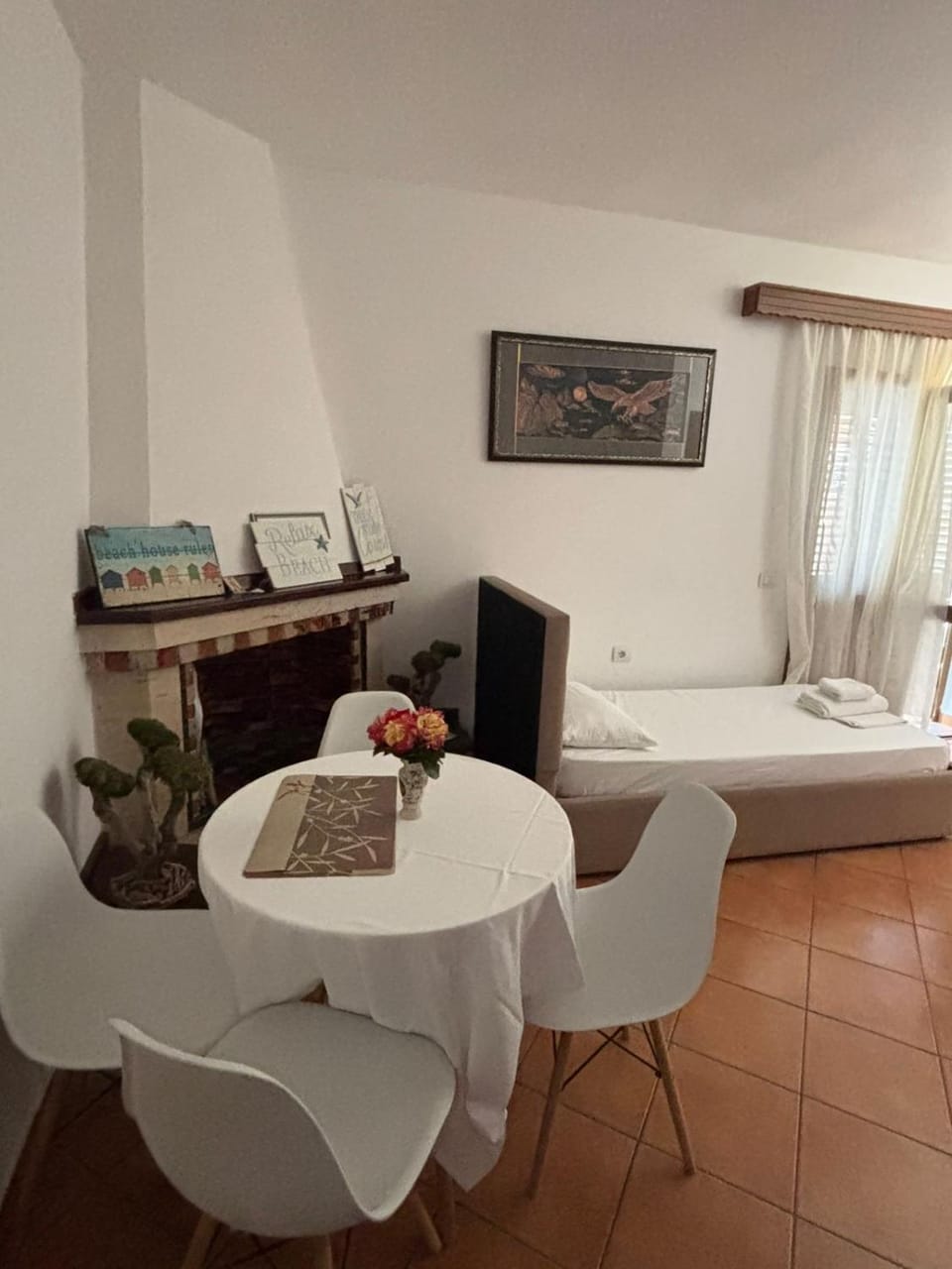 Bed, Living room, Seating area