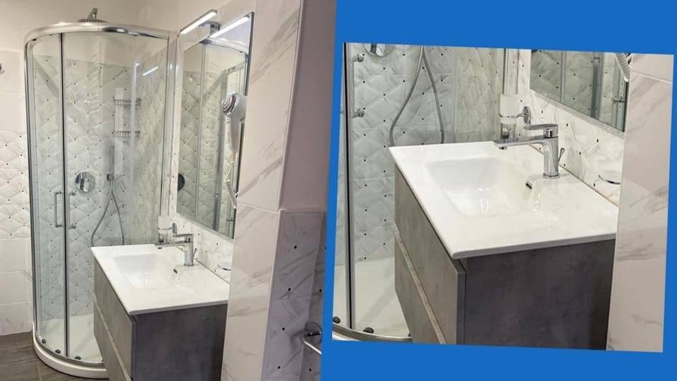 Bathroom, Living room