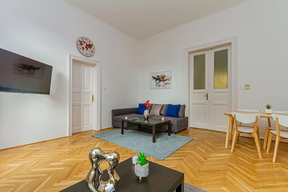 Gusto Della Vita by NW Apartment in Budapest