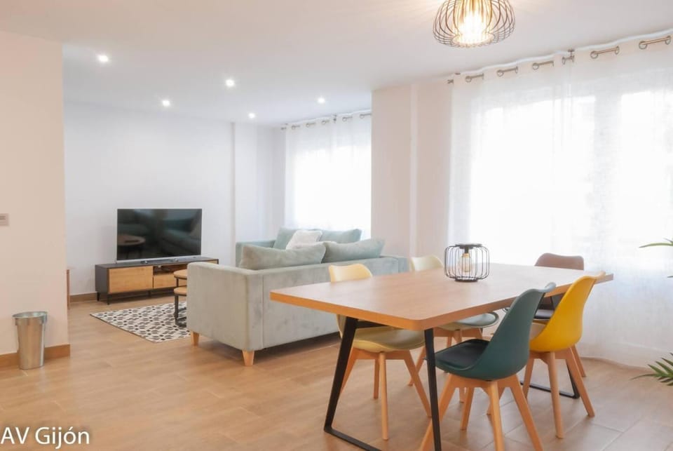AVG Alfonso I Apartment in Gijón