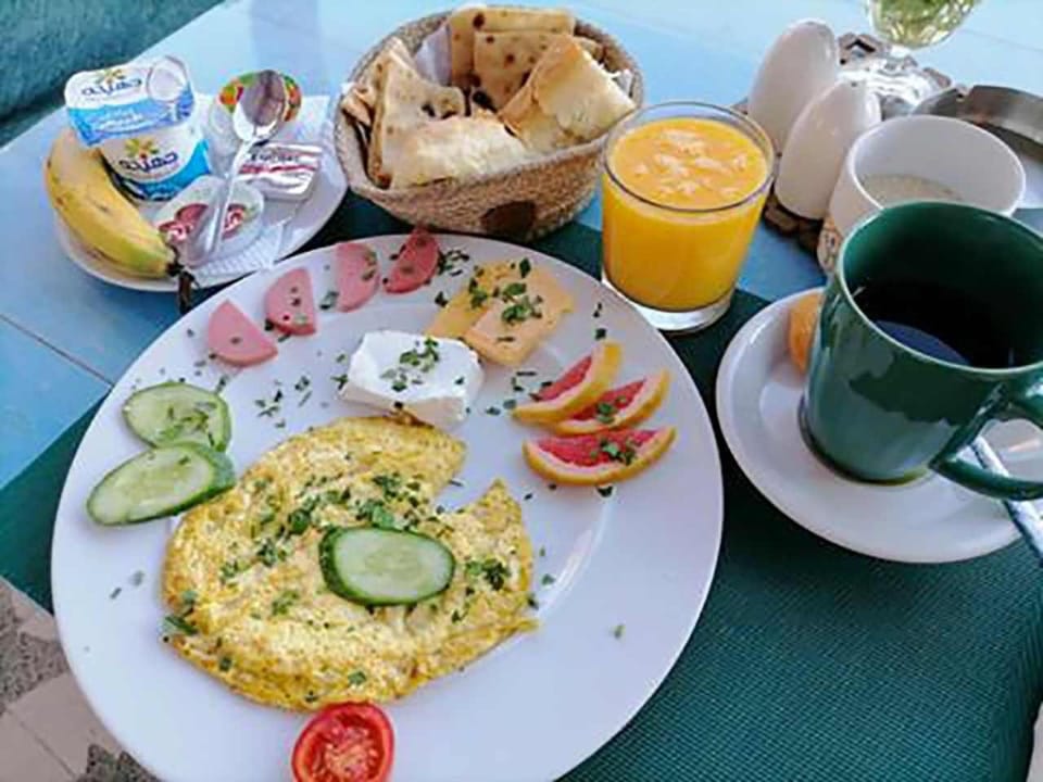 Food and drinks, Food, Breakfast, Drinks
