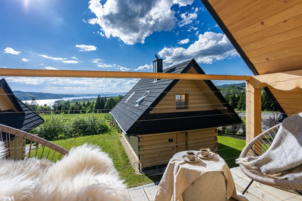Skiing, Skiing, Lake view, Lake view, Mountain view, Mountain view, pet friendly, pet friendly