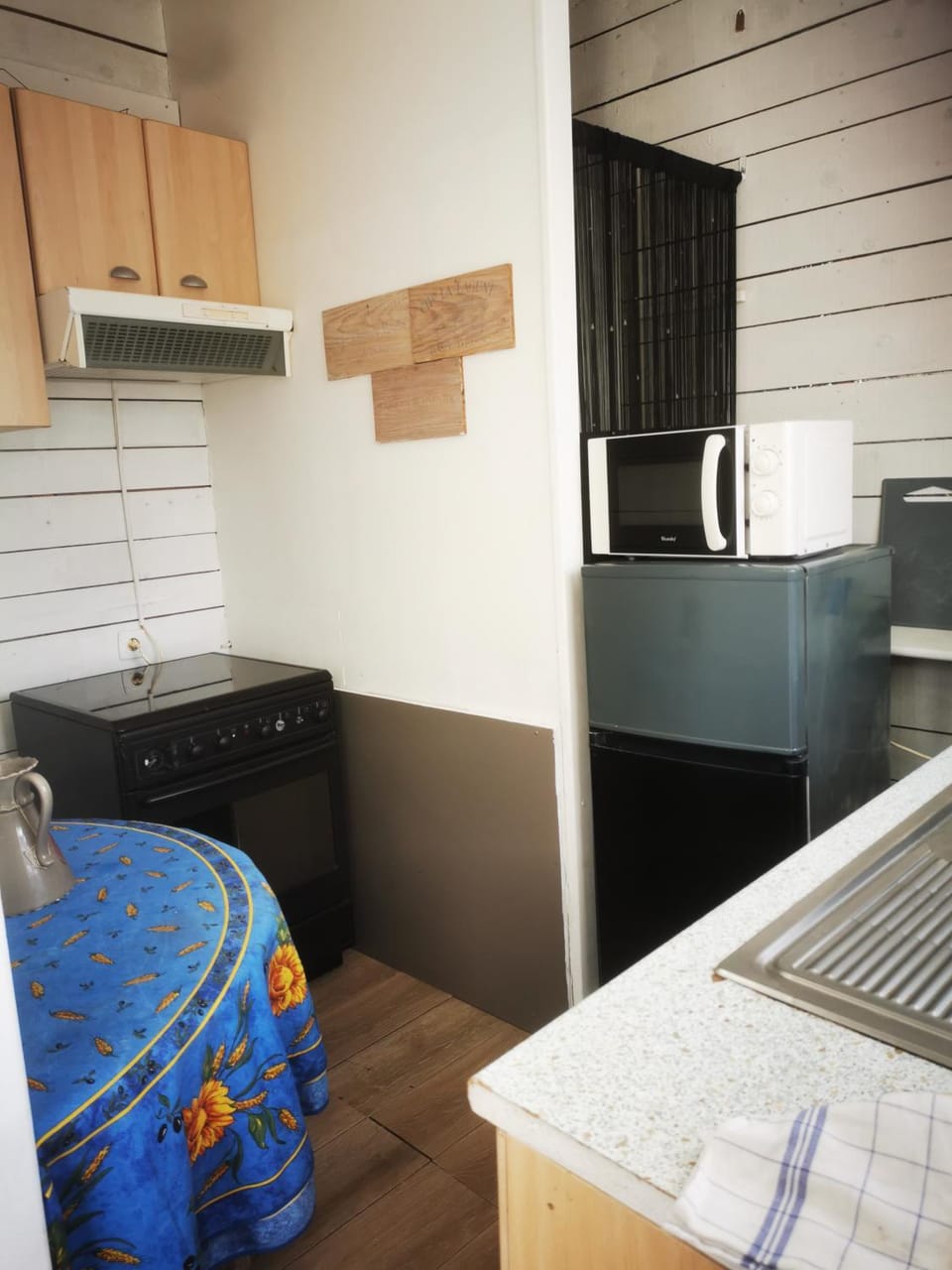 Bathroom, Kitchen or kitchenette