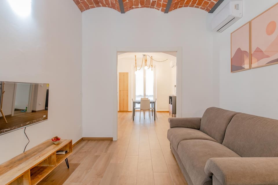 TV and multimedia, Living room, air conditioner