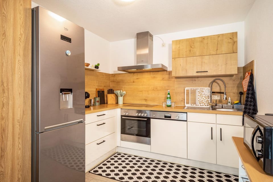 Kitchen or kitchenette, Living room