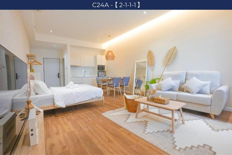 Bed, Living room, Photo of the whole room, Bedroom