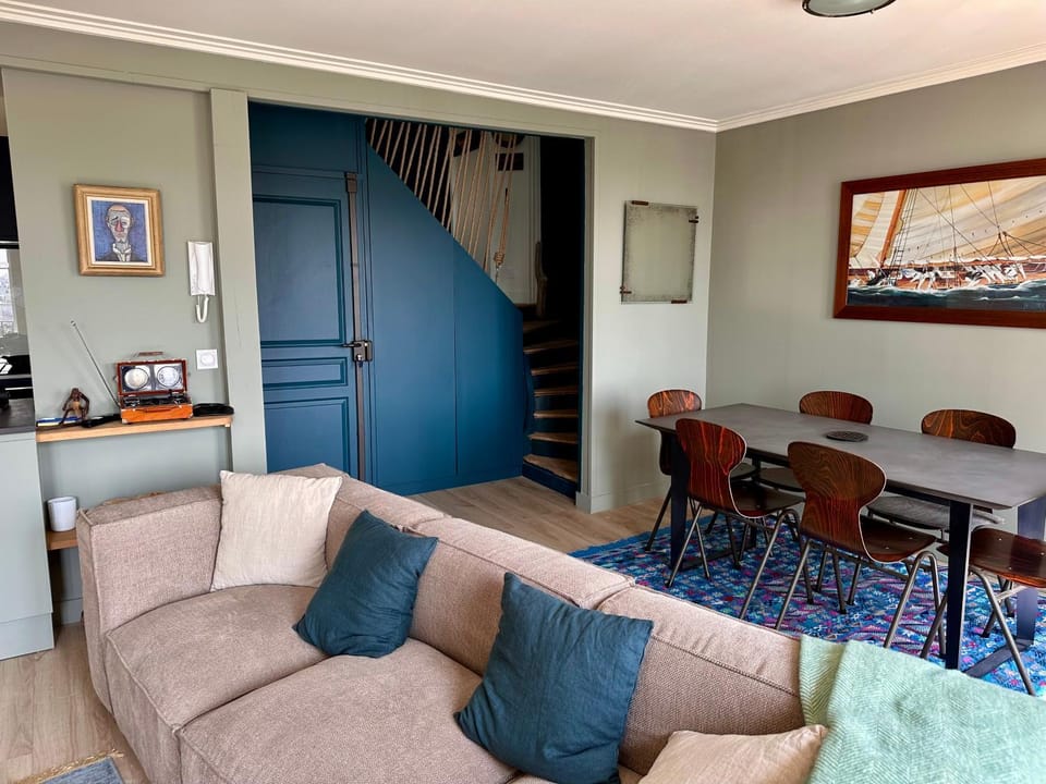Seating area