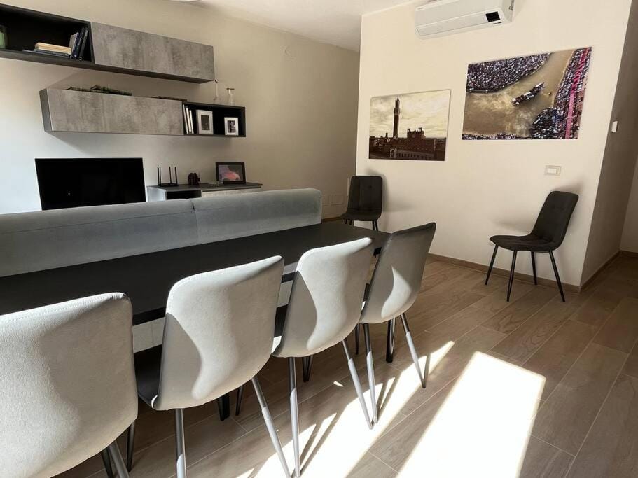 Kitchen or kitchenette, Living room, Dining area, pet friendly