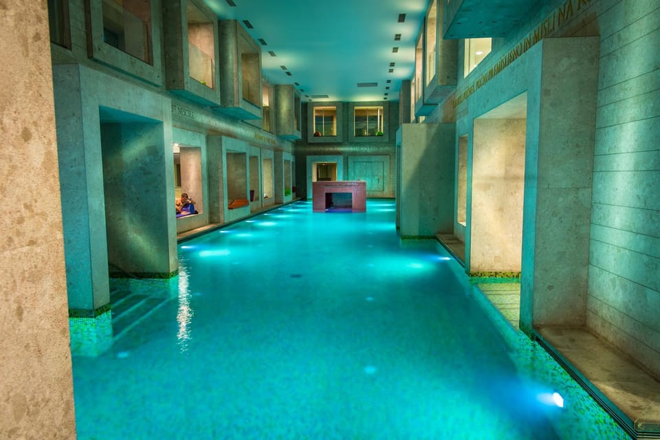 Swimming pool, Swimming pool