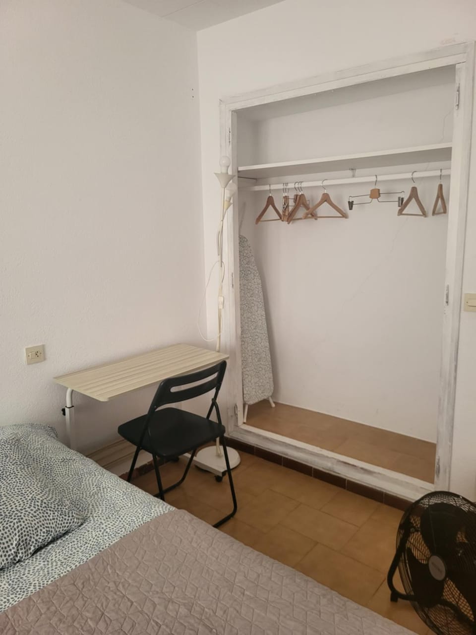 Apartamento Victoria, 300 m de la playa y de parking publico en la playa,100 m centro Apartment in Baix Empordà