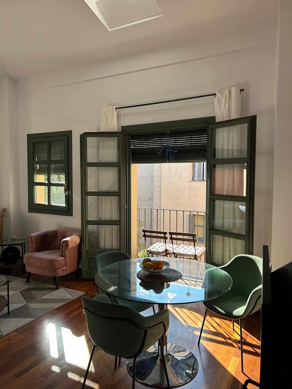 Modern apt in old town w cathedral views Apartment in Girona