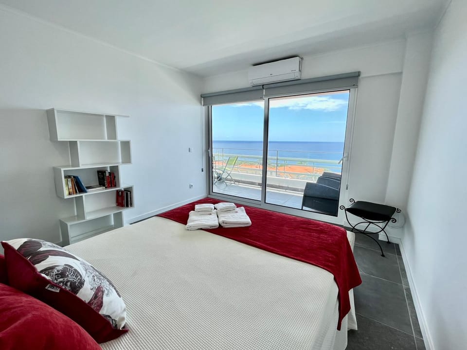 Bedroom, Sea view