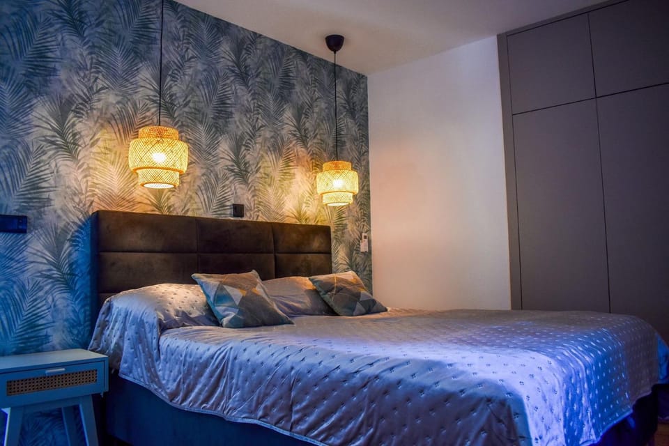 Bed, Photo of the whole room, Bedroom, wardrobe