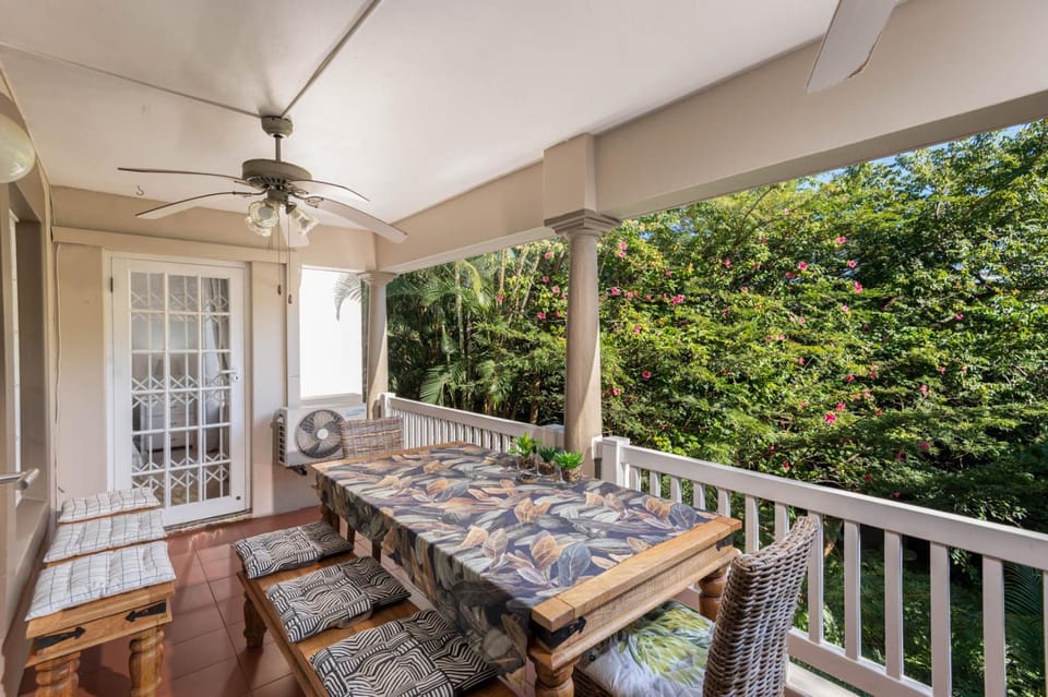 Patio, BBQ facilities, View (from property/room), Balcony/Terrace, Seating area, Dining area, Garden view