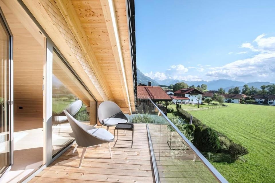 Balcony/Terrace, Mountain view