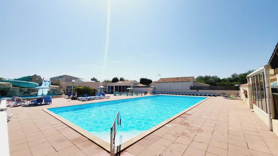 Le Costa Gloria - 400m de la plage - Sud Nantes Camping de la Prairie House in Pays de la Loire