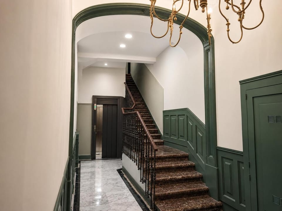 elevator