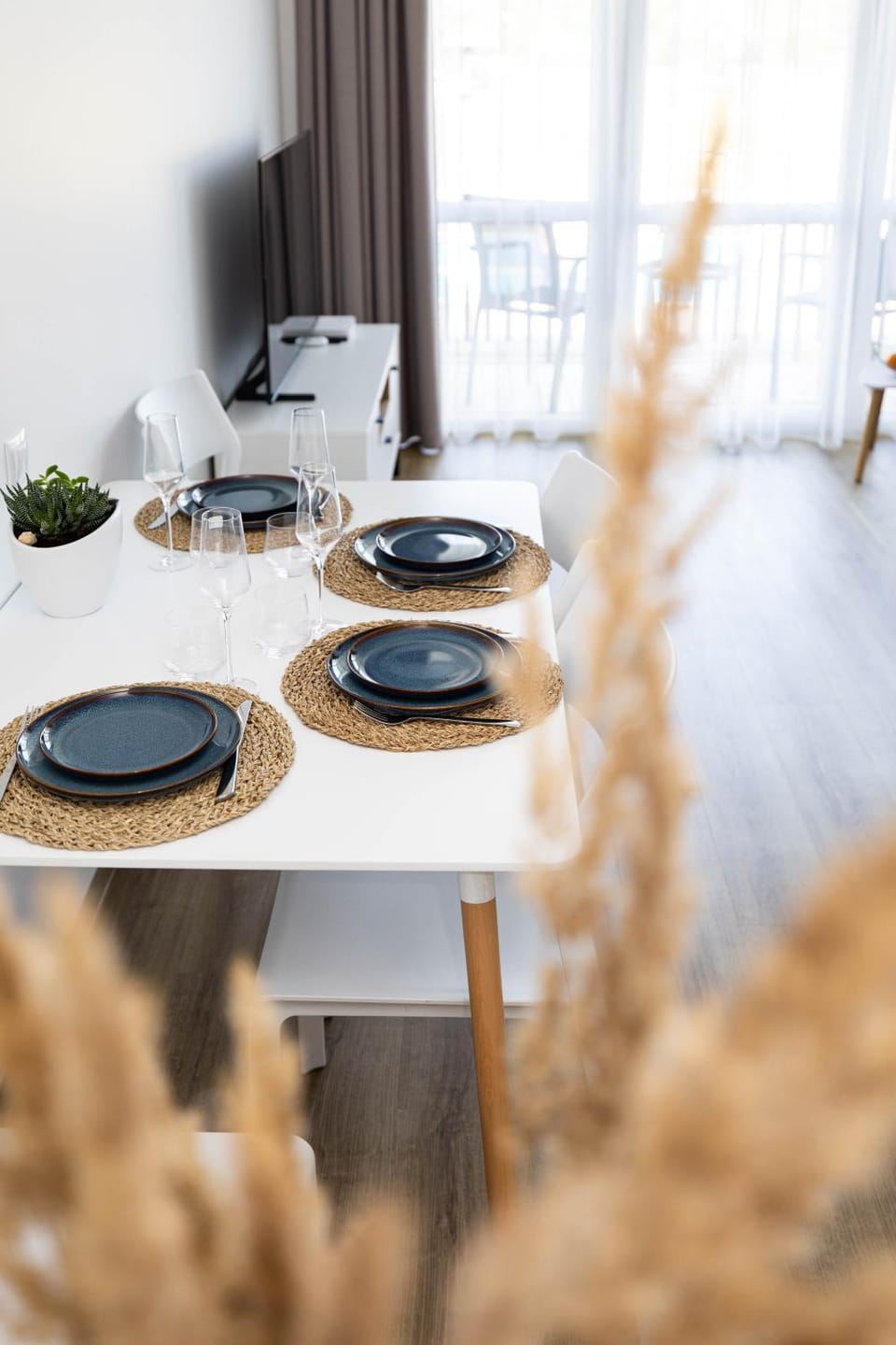 Food and drinks, Dining area