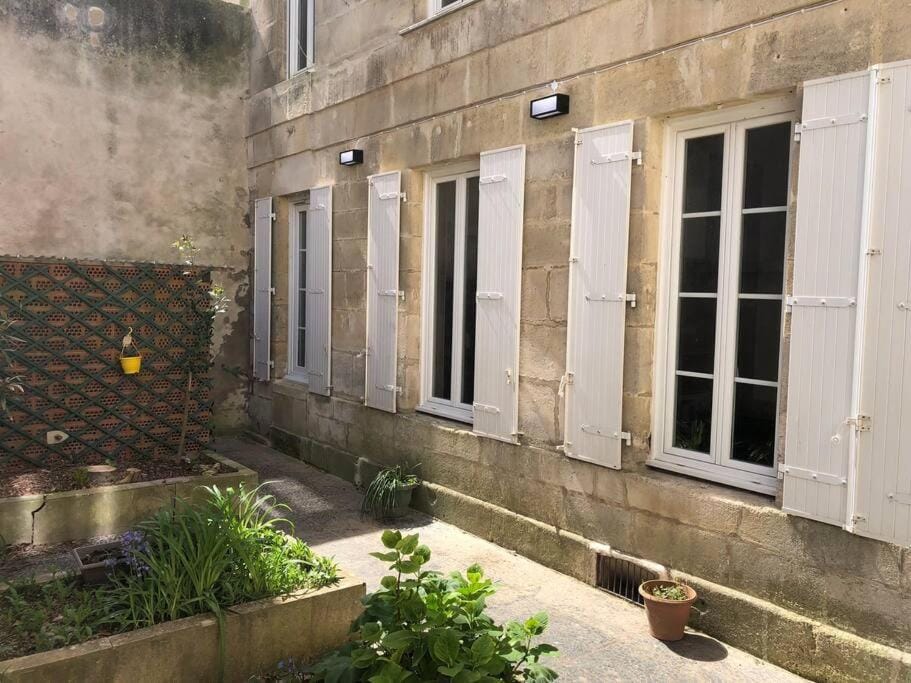 Appartement vu maison Pierre Loti Apartment in Nouvelle-Aquitaine