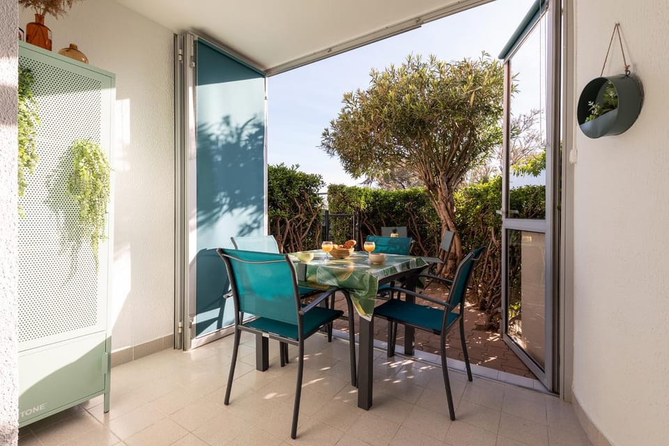 Garden, Balcony/Terrace