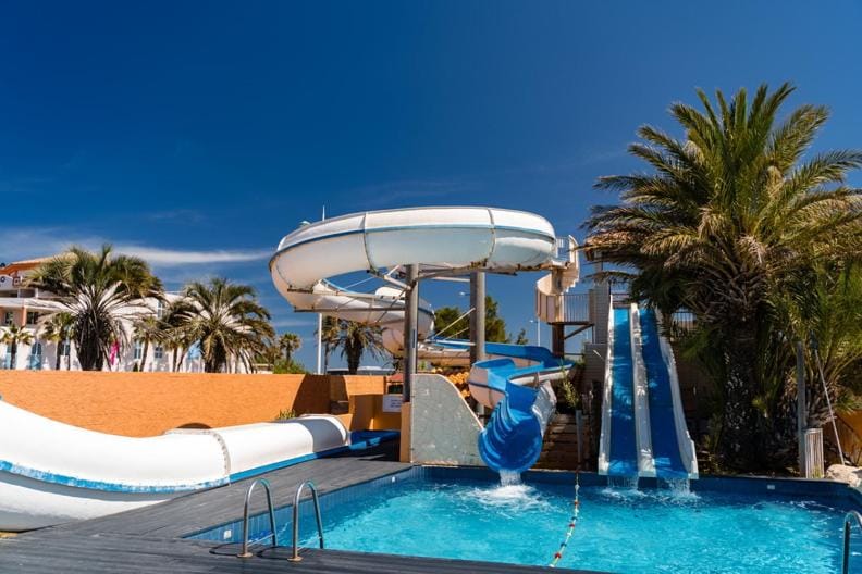 Entre Mer et Etang ! Campground/ 
RV Resort in Canet-en-Roussillon