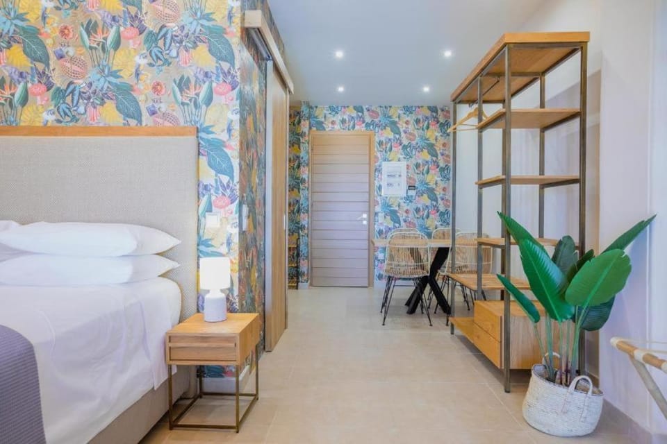 Bed, Photo of the whole room, Bedroom, hair dresser, wardrobe