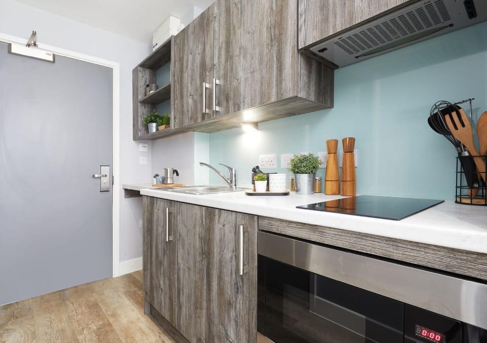 For Students Only - Collegiate Crown Place Cardiff Apartment in Cardiff