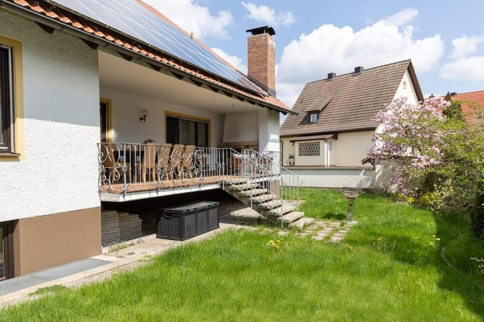 Property building, Spring, Garden, Balcony/Terrace, Garden view