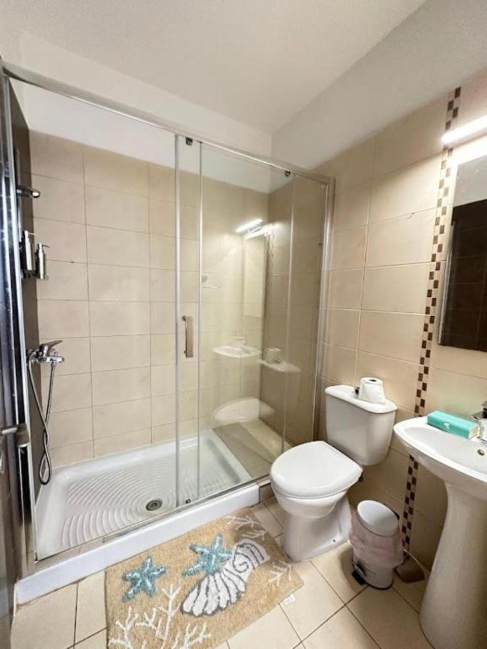 Shower, Toilet, Bathroom