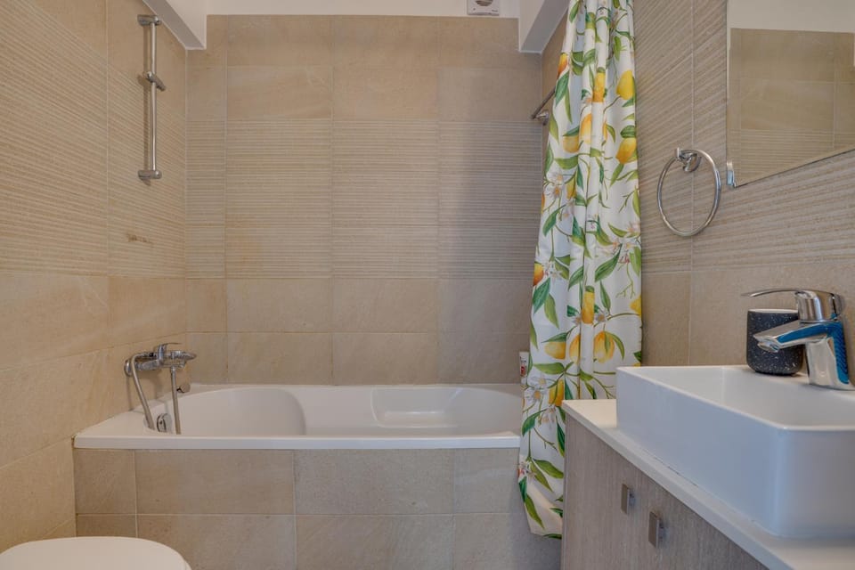 Lemon Paradise City centre 200m from beach Apartment in Larnaca