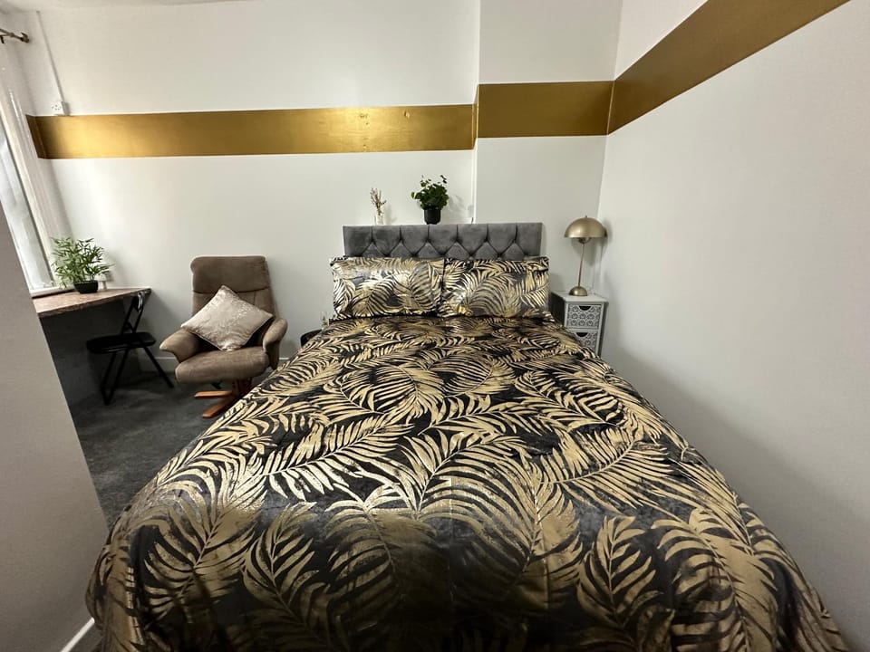 B&B Runway Blackpool - Minutes From Winter Gardens - Dog Friendly - Exceptionally Quiet - Very Close H&A Social Club Bed and Breakfast in Blackpool