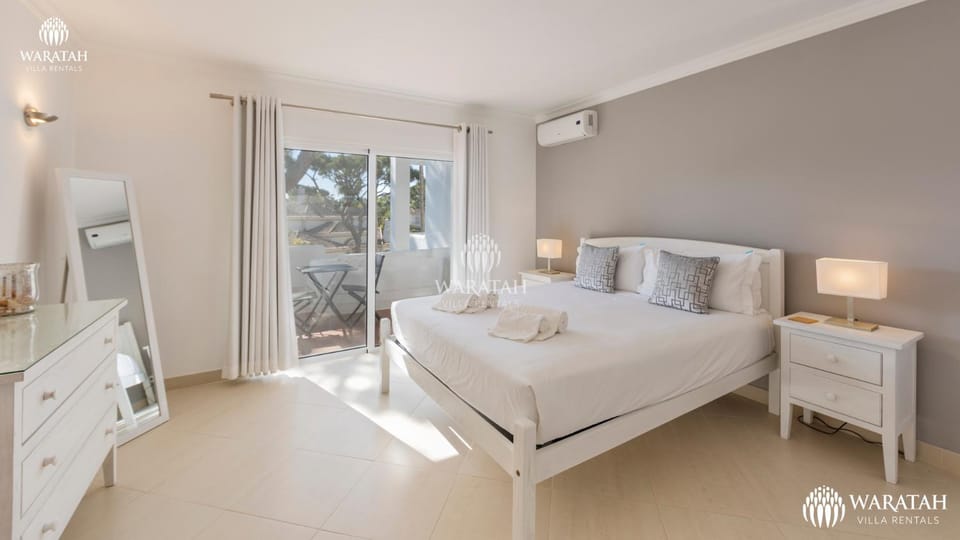 Townhouse Farah Villa in Faro District