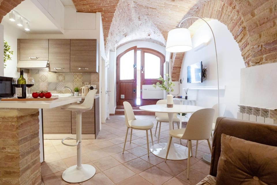 TV and multimedia, Kitchen or kitchenette, Living room, Dining area, pet friendly