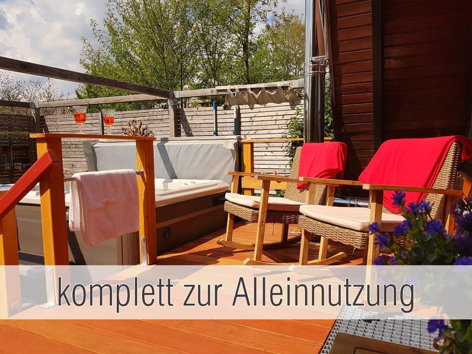 Day, Balcony/Terrace, Balcony/Terrace, Seating area