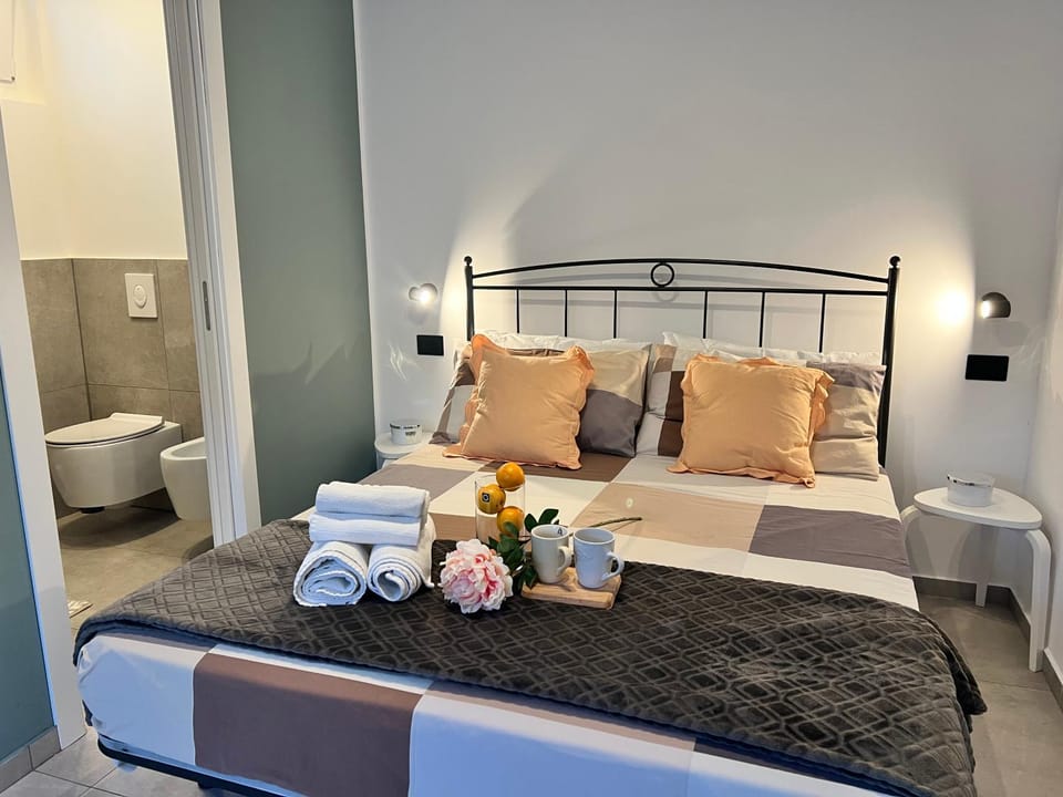 Ca Rota house free parking COMO Apartment in Como