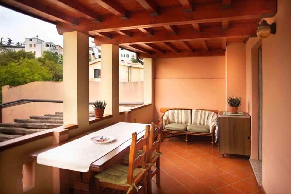 Balcony/Terrace, Balcony/Terrace