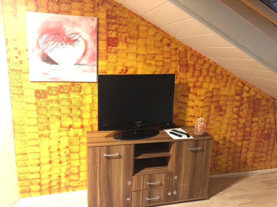 TV and multimedia, Bedroom