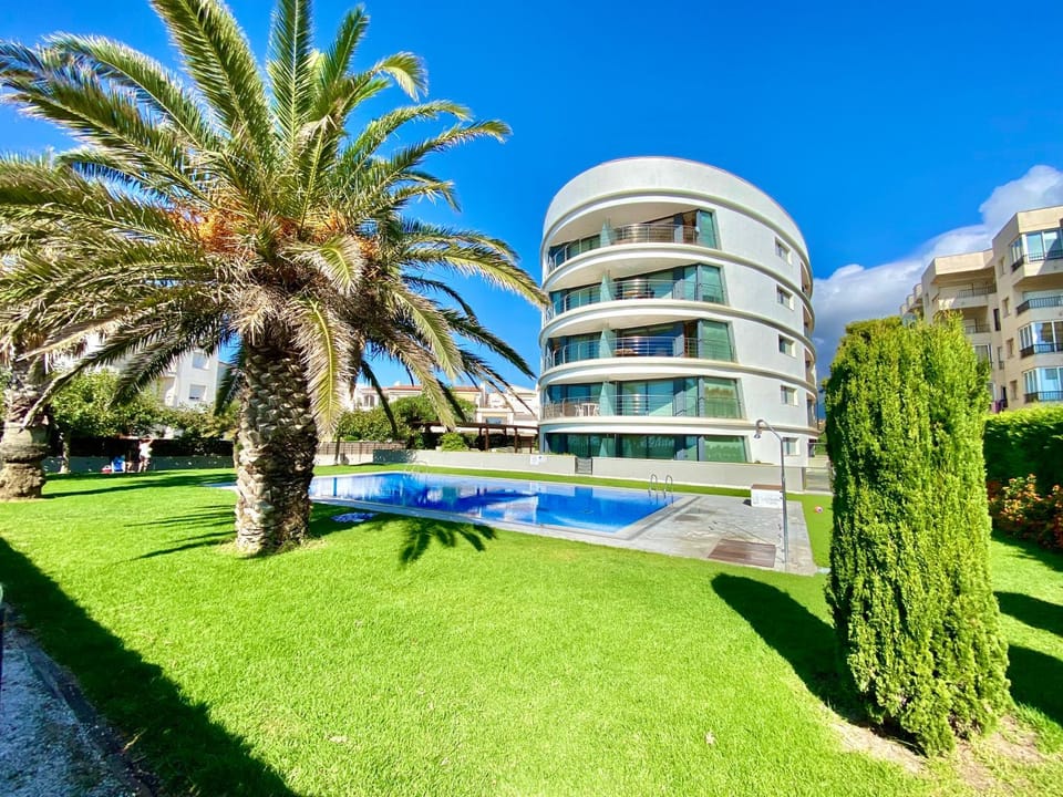 Garden, Swimming pool